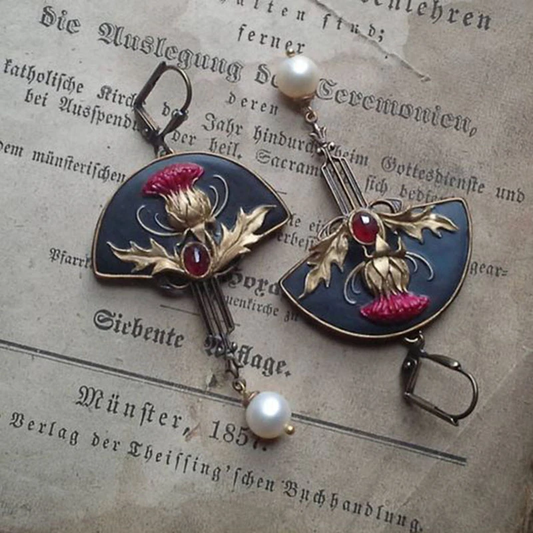 Millie - Vintage Pearl Thistle Drop Kolczyki 